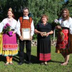 Saare-maakonna-kogukonna-pärl-2013_Malle-ja-Tõnu-Mätase-pere.jpg