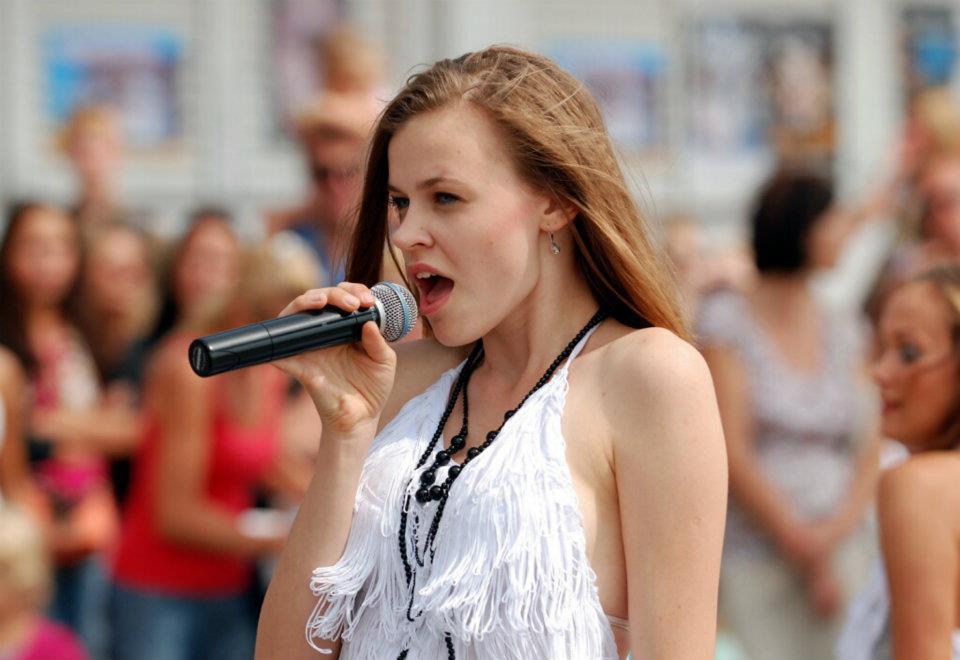 Eesti Laul 2013: Rosanna Lints – Follow Me