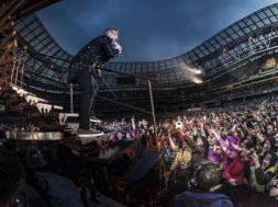 Robbie-Williamsi-kontserdile-on-tulemas-üle-50-000-inimese.jpg