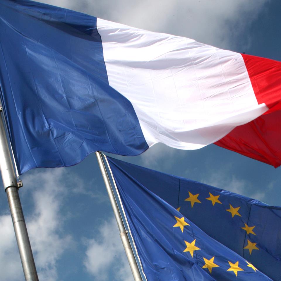 Prantsuse suursaadik tunnustab teenetemärkidega viit eestlast
