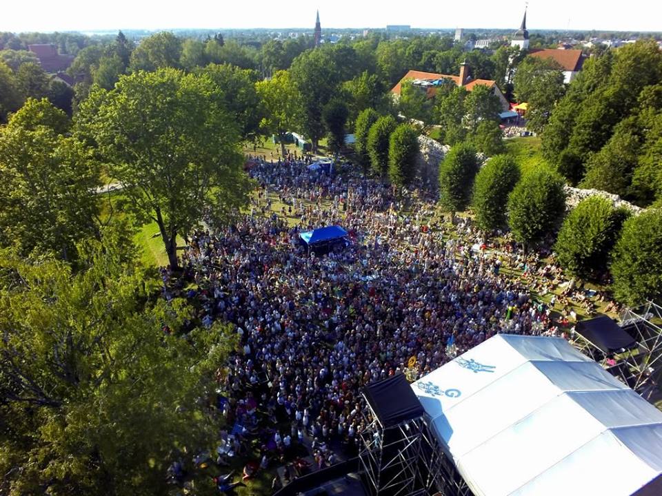 VILJANDIS FOLKIJAD! Tänavune pärimusmuusika festival toob publikuni ligi poolsada esinejat