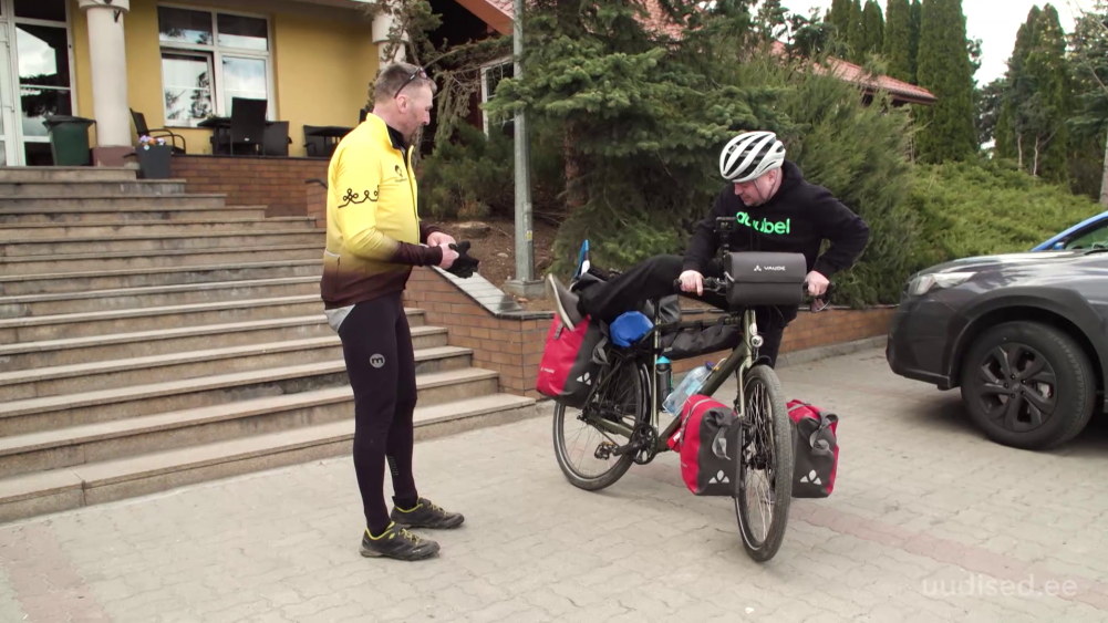 VIDEO I Sarapuuga reisil: kuidas on sõita maailmarändur Tõnis Millingu rattaga?